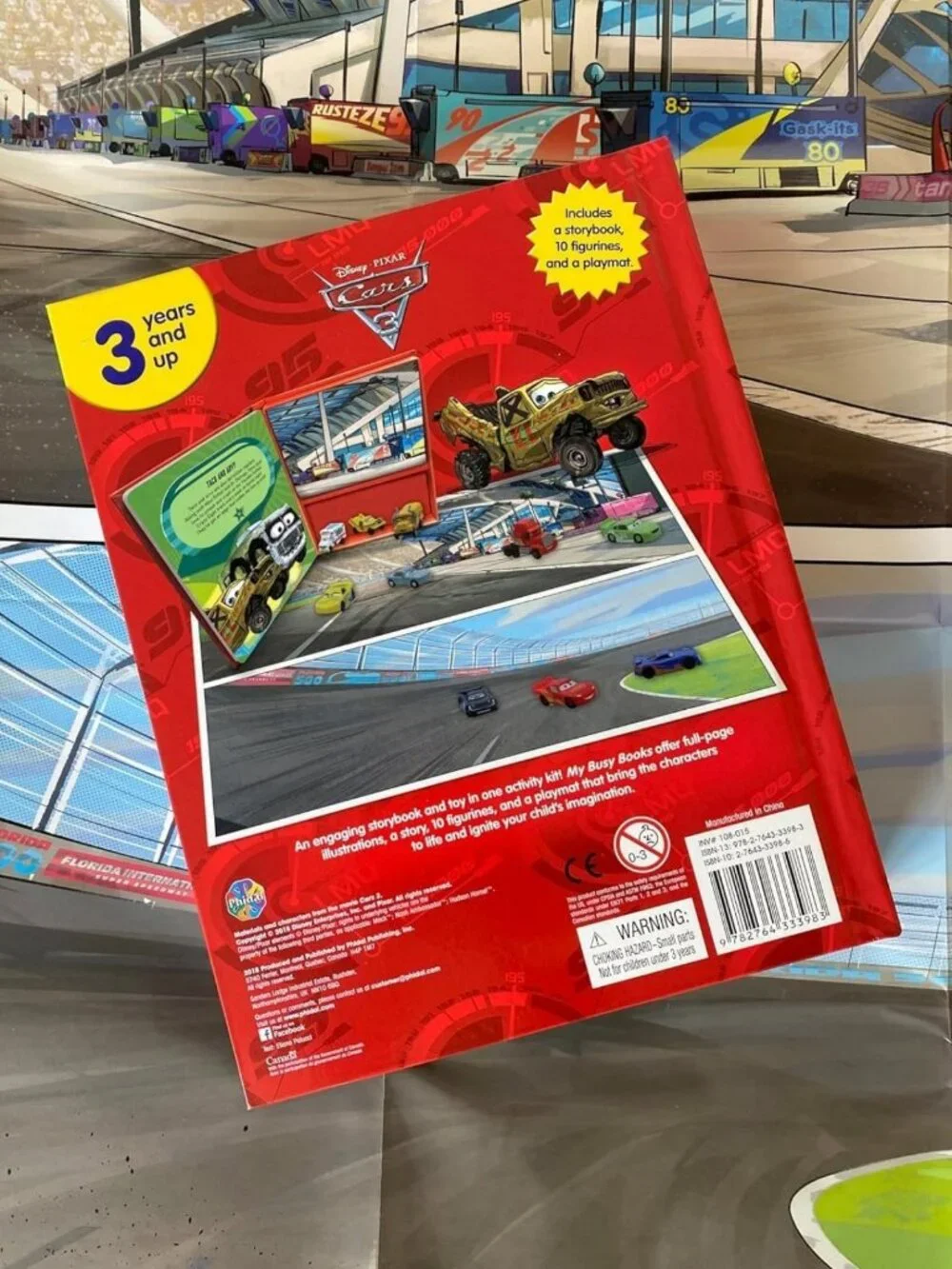 Cars 3 My Busy Books Set - Storybook, 10 Figurines & Playmat for Kids Fun